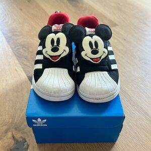 ADIDAS X MICKEY MOUSE DISNEY 🐭 🏰